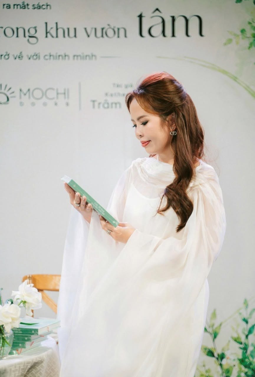 katherine-tram-trinh5-1786438665.jpg