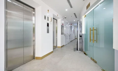 Bệnh viện thẩm mỹ dát vàng 24k gây sốt tại TP Hồ Chí Minh