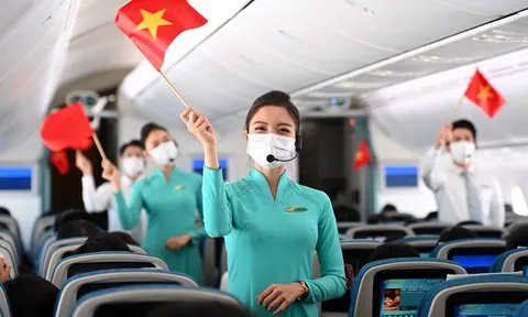 Võ Lê Thùy Trinh tiên phong lan tỏa tinh thần tự hào dân tộc trên bầu trời dịp lễ 30/04 - 01/05