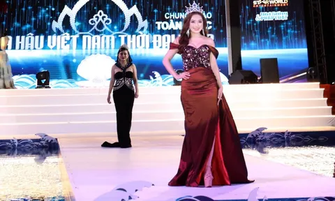 Hoa hậu Vũ Ngọc Anh xuất hiện tại đêm Chung khảo Hoa hậu Việt Nam Thời đại 2022 với vai trò Ban giám khảo