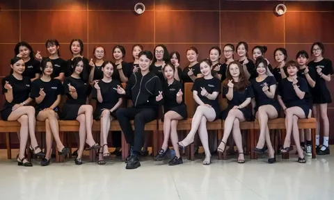 Team Makeup Thịnh Nguyễn đồng hành cùng các thí sinh cuộc thi Hoa hậu Việt Nam Thời đại mùa giải đầu tiên