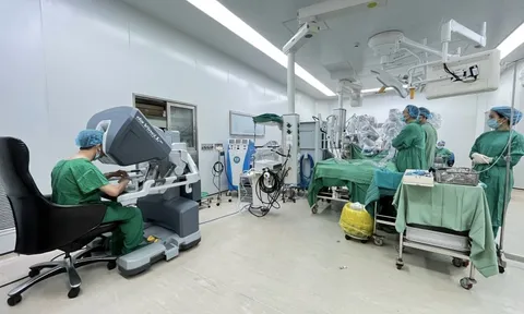 Không ho, không đau ngực, đi khám sức khỏe định kỳ phát hiện ung thư phổi