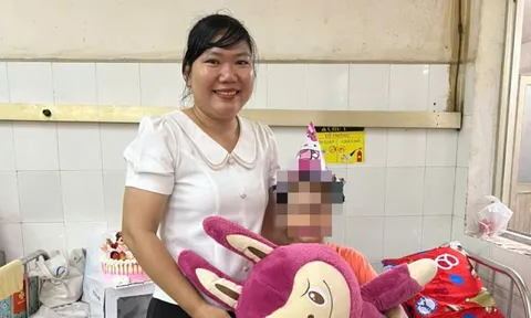 Tình trạng sức khỏe bé gái 9 tuổi ở TP HCM bị mẹ ruột và người tình bạo hành