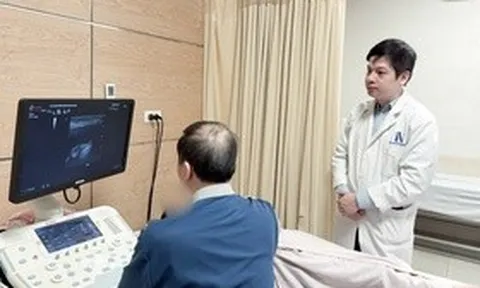 Vỡ túi ngực cả năm mà không hay biết, bác sĩ cảnh báo biến chứng âm thầm