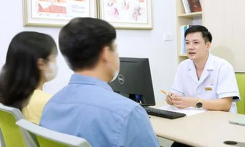 Hai năm yêu, cô gái không thể gần gũi vì lý do bất ngờ