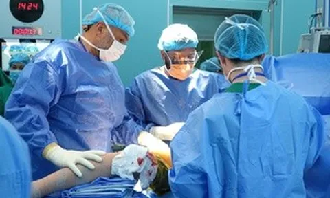 Chuyên gia người Mỹ trăn trở về tình trạng thay khớp háng ngày càng nhiều tại Việt Nam