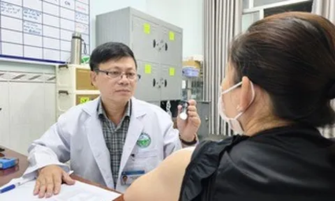 Thời tiết nắng nóng, bệnh da liễu tăng đột biến