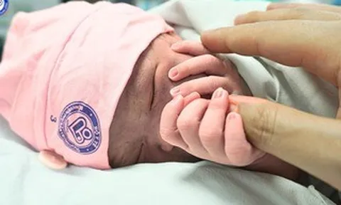 Ba nhóm phụ nữ sinh con được đề xuất nhận hỗ trợ từ 2 triệu đồng