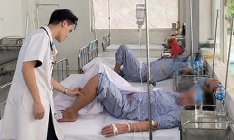 Nam thanh niên suýt suy thận vì tự uống thuốc khi ốm