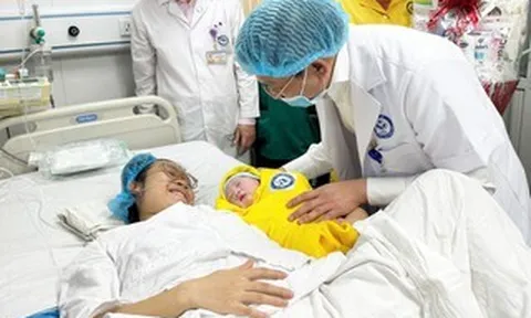 Tiếp tục bãi bỏ hạn chế sinh con thứ ba nhằm duy trì mức sinh thay thế