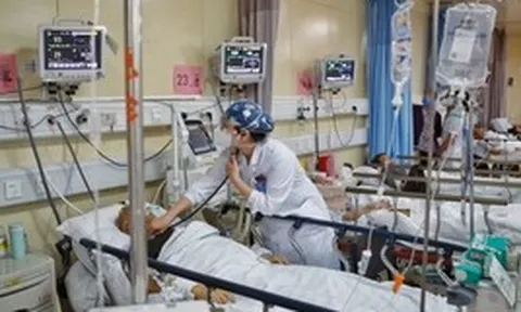 Hai người đàn ông cùng mắc ung thư gan dù không rượu hay thuốc lá: Hoá ra trong nhà đều có chung 1 thứ… "vô hình"