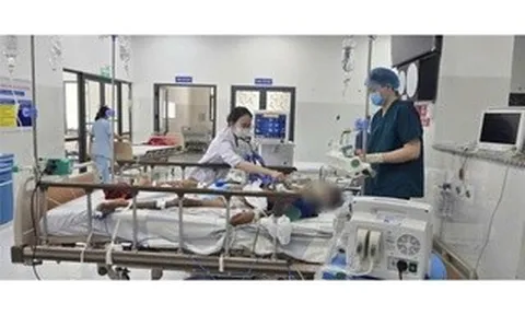 Bác sĩ luân phiên cứu kịp người đàn ông nguy kịch tại Côn Đảo