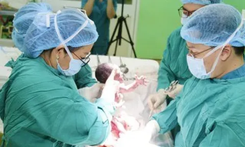 Đỉnh cao của y học hiện nay là điều trị ngay từ trong bào thai