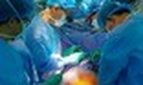 Trái tim bỗng đập trở lại trong lồng ngực người nhận gần ngừng tim, chạy ECMO suốt 8 ngày, BS: "Một trong những ca hồi phục tốt nhất mà chúng tôi từng thấy"