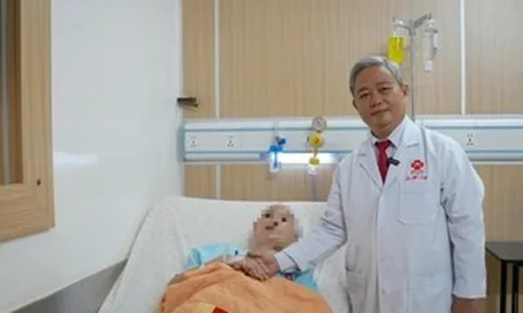 Từ cú ngã xe đạp, phát hiện khối u não to bằng quả cam