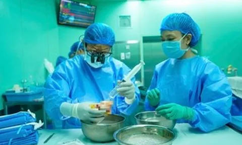 Trong 3 giờ, cả trăm người ghép sự sống cho bệnh nhi 15 tuổi suy tim giai đoạn cuối