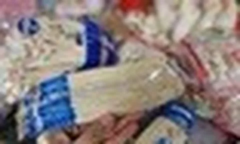 Nấm trôi nổi bủa vây chợ dân sinh TP.HCM: Người mua đang ‘đánh cược’ sức khỏe