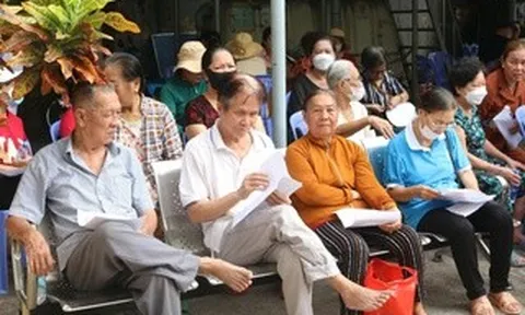 Quản lý sức khỏe suốt đời cho người dân