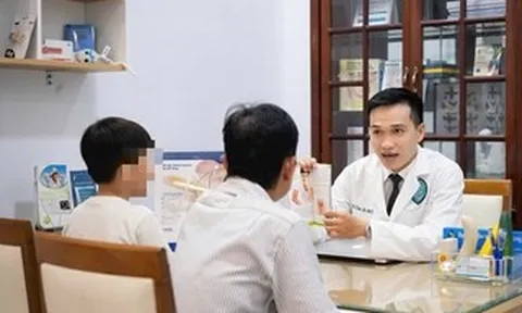 Cha mẹ lo lắng khi thấy “cậu nhỏ” của con trai biến mất