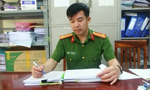 Người giữ "nhịp thở" sau song sắt