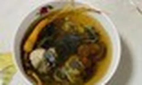 Người đàn ông 30 năm không uống 1 giọt rượu nhưng men gan cao gấp 10 lần bình thường, thủ phạm là món canh “đại bổ”