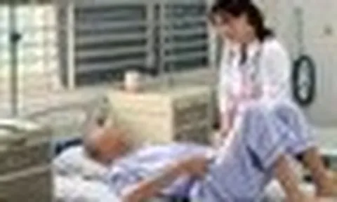 Ung thư di căn cả phổi lẫn xương, bất ngờ đón kỳ tích sau một tháng điều trị