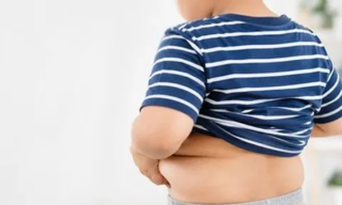 Vì sao trẻ béo phì dễ bị lún dương vật?