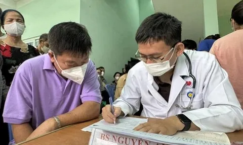 Giám đốc Sở Y tế TP.HCM: 'Thời gian khám sức khỏe toàn dân không còn nhiều, cần tăng tốc'