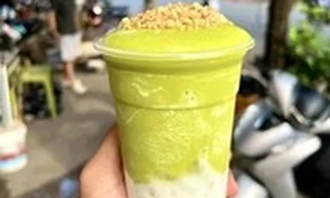 Món 'bơ già dừa non' đang gây sốt, bác sĩ khuyến cáo ai nên hạn chế dùng?