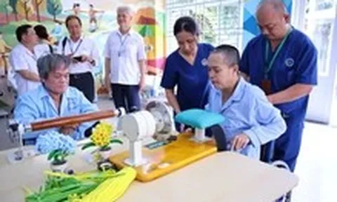 Khám lưu động cho người yếu thế chưa được thanh toán BHYT: BHXH Việt Nam nói gì?