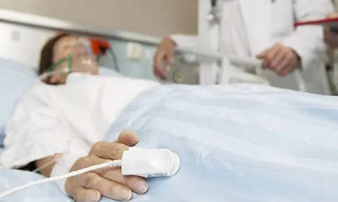Người phụ nữ 36 tuổi gãy cổ chỉ vì một cái ngáp
