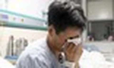 Người đàn ông ung thư dạ dày giai đoạn cuối phát hiện con gái duy nhất không cùng huyết thống: “Tôi 1 mình nuôi con bé hơn 10 năm”
