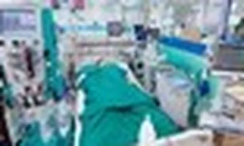 Đang nghỉ trưa tại văn phòng, đột ngột mất ý thức, 3 lần ngừng tim liên tiếp