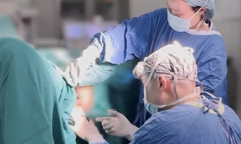 Tin quảng cáo 'chữa bệnh trĩ nhanh, không đau', người đàn ông phải tạo hình lại hậu môn