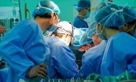 Nhiều phòng mổ đồng loạt sáng đèn đón 'món quà sự sống' từ cô gái 22 tuổi