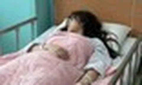 Nữ sinh 14 tuổi vừa tiểu đường vừa nhiễm trùng huyết, bố mẹ đau lòng: "Giá như tôi đừng làm thế từ khi con 1 tuổi"