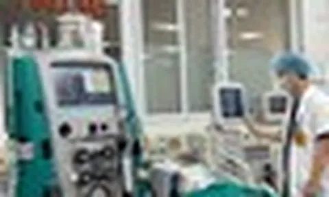 Người đàn ông Hà Nội hôn mê, pH máu tụt xuống 6,8: Bác sĩ phát hiện ngộ độc methanol nguy kịch, khẩn cấp cảnh báo