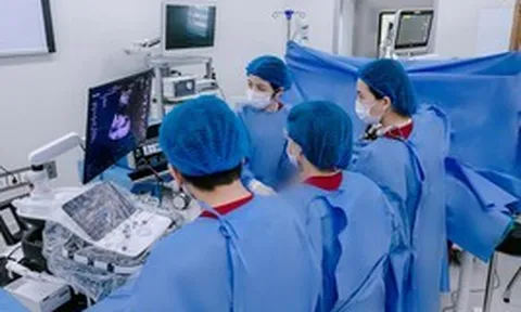 Kỳ tích y học: Bác sĩ Việt cứu thai nhi ngay từ trong bụng mẹ
