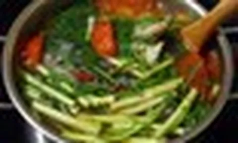 Loại rau giá rẻ ở Việt Nam được cổ thư Trung Quốc xếp vào hàng "thượng phẩm": Lý do khiến nhiều người bất ngờ