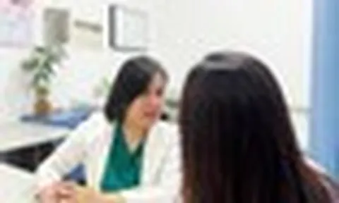 20 năm không mặc được quần áo mình thích, người phụ nữ vỡ òa sau ca phẫu thuật