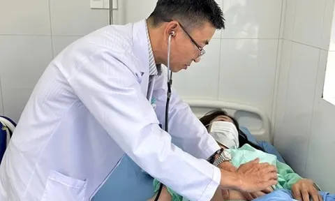 84 người đau bụng, nôn ói phải nhập viện sau khi ăn bánh mì