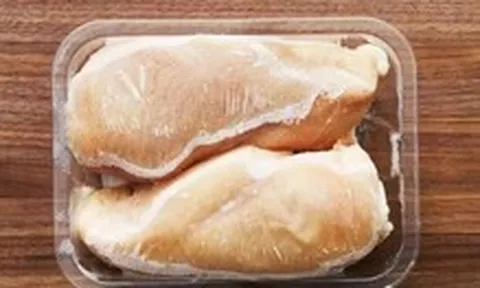 Thịt tươi để trong tủ đông 6 tháng còn ăn được không?