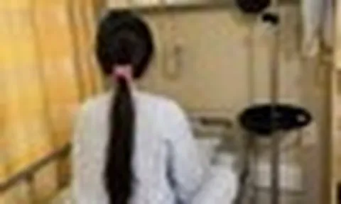 Nữ giáo viên mầm non dương tính với HIV, bật khóc: "7 sai lầm hủy hoại đời tôi, nhiều người cũng mắc"
