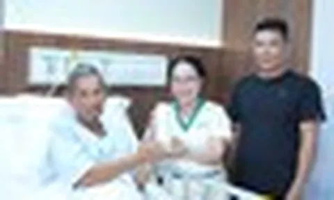 “Về nước, tôi sẽ giới thiệu bác sĩ Việt Nam cho người thân”