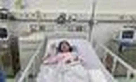 Đau ngực sau cơn sốt nhẹ, bé gái 11 tuổi rơi vào sốc tim nguy kịch