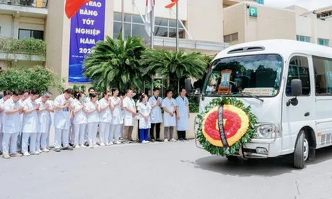 Xúc động hình ảnh hàng trăm y bác sĩ, học trò tiễn biệt cây đại thụ ngành hồi sức cấp cứu Vũ Văn Đính