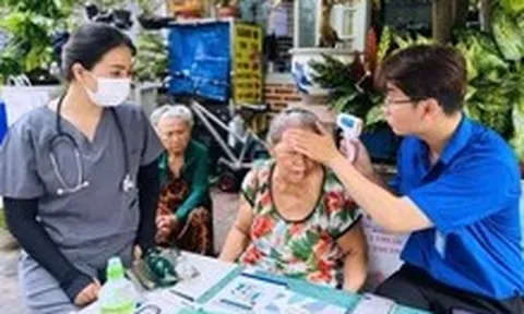 Không đi được bệnh viện, đề xuất người bệnh được khám, chữa bệnh tại nhà, bảo hiểm y tế chi trả