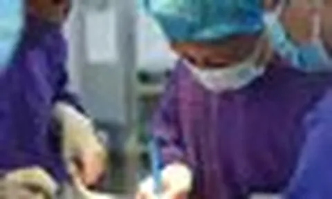 Cuộc chạy đua khẩn cấp cứu bệnh nhân ho ra hơn 2 lít máu trong ít phút