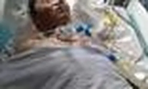 Ngày càng nhiều người tử vong vì ung thư đại trực tràng, bác sĩ nói thẳng: Bỏ ngay 3 "kho" vi nhựa cực hại nhưng cực quen