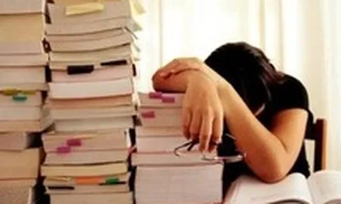 Rối loạn lo âu tuổi học đường: Những dấu hiệu mà cha mẹ cần biết